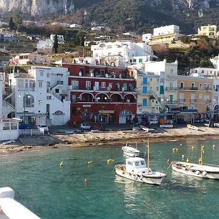 Casa I Due Pini Capri